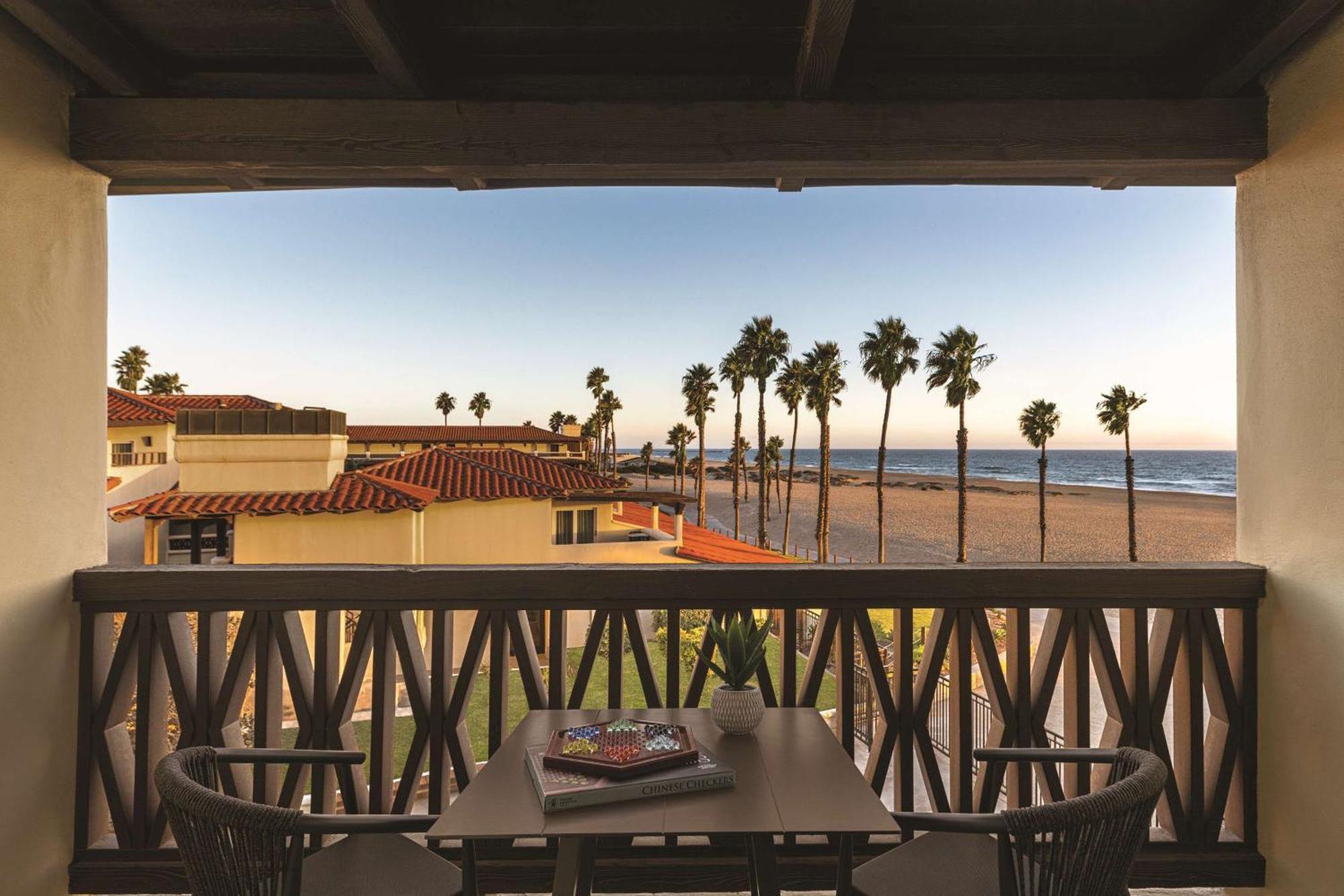 Zachari Dunes On Mandalay Beach, Curio Collection By Hilton Oxnard Exterior photo