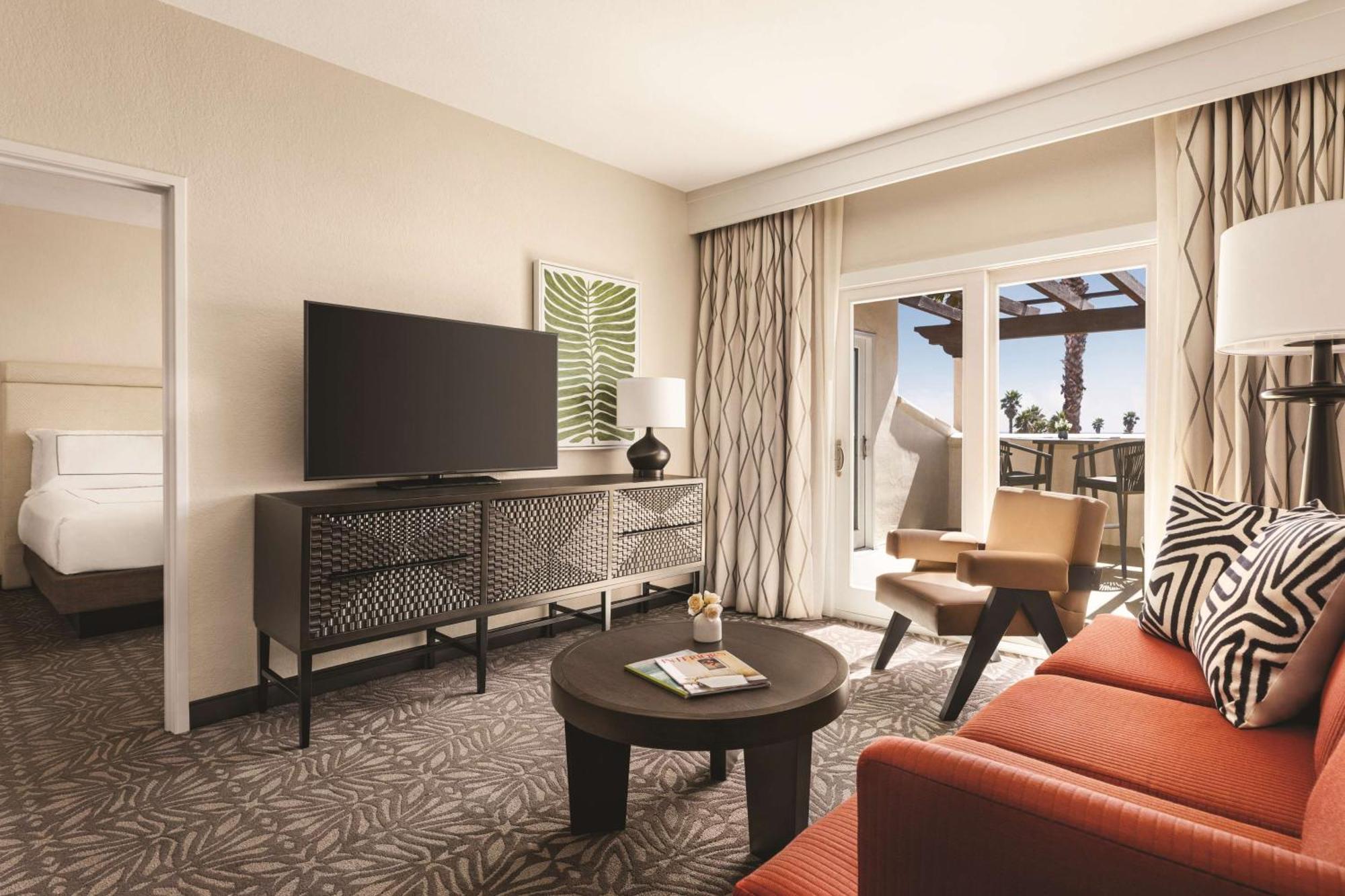 Zachari Dunes On Mandalay Beach, Curio Collection By Hilton Oxnard Exterior photo