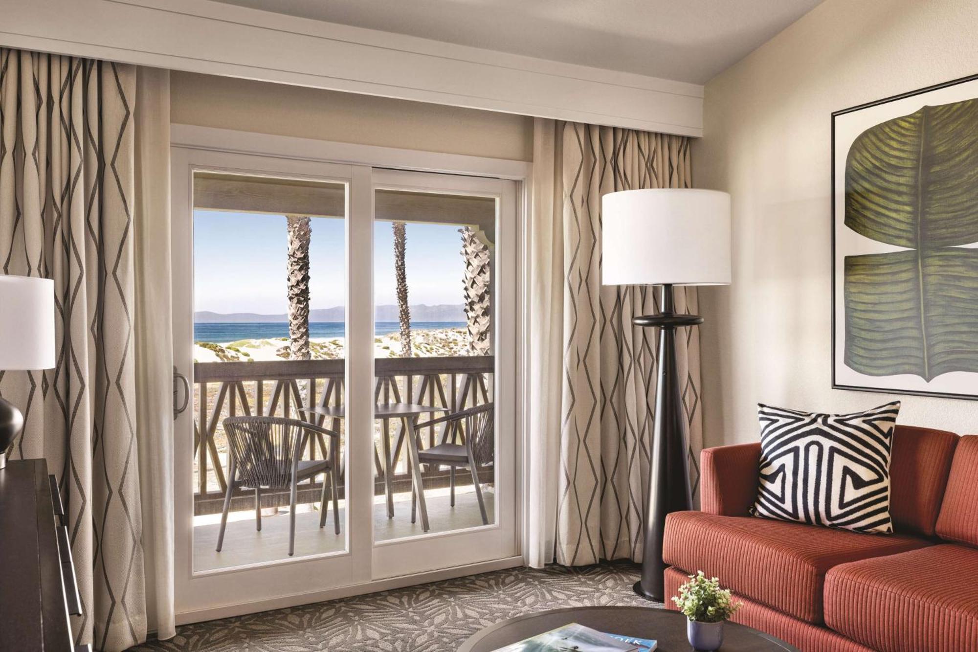 Zachari Dunes On Mandalay Beach, Curio Collection By Hilton Oxnard Exterior photo