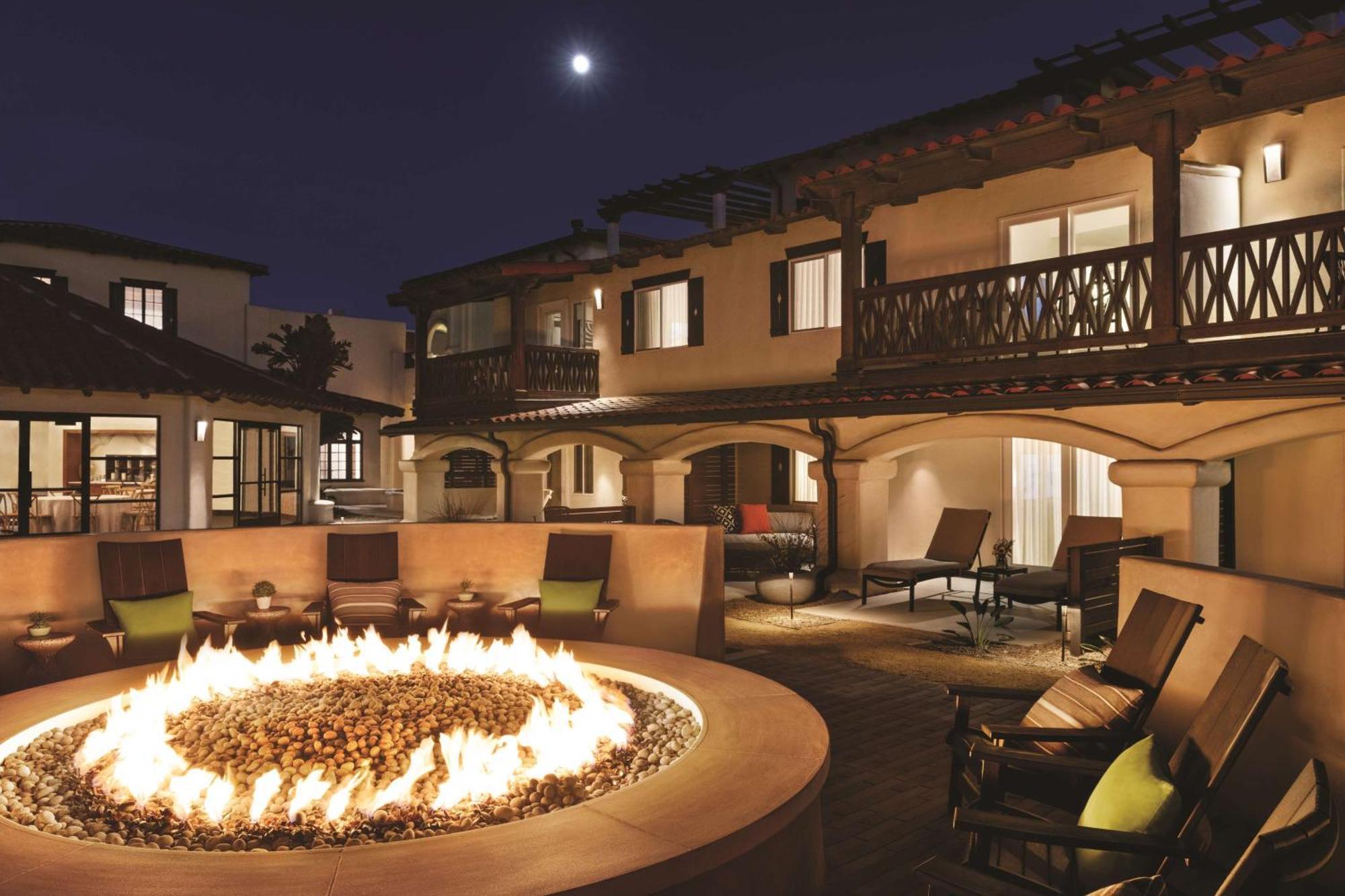Zachari Dunes On Mandalay Beach, Curio Collection By Hilton Oxnard Exterior photo